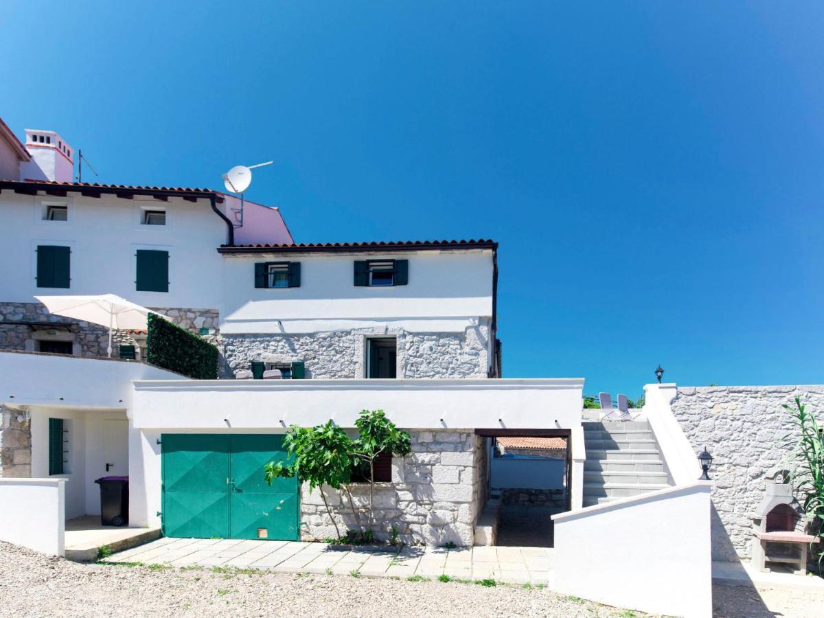 Holiday Home Matea - Mod207 By Interhome Мартіна Екстер'єр фото