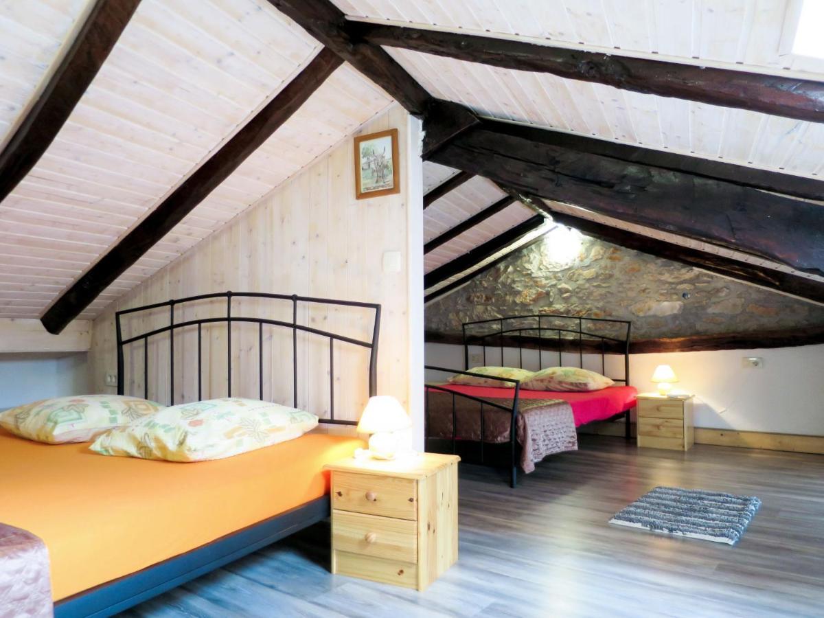 Holiday Home Matea - Mod207 By Interhome Мартіна Екстер'єр фото